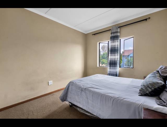 2 BEDROOM APARTMENT FOR SALE IN FERNDALE